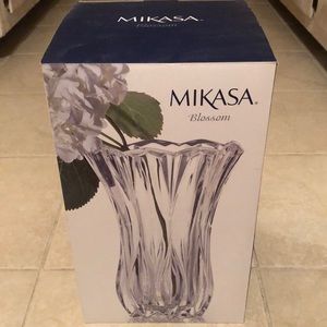 Mikasa Blossom Crystal Vase